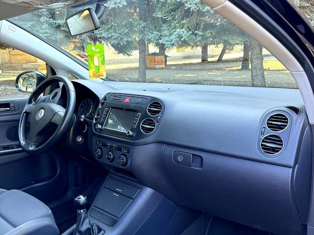 Фольксваген Гольф Плюс, объемом двигателя 1.6 л и пробегом 226 тыс. км за 5700 $, фото 8 на Automoto.ua