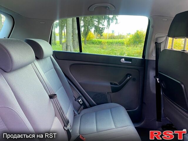 Фольксваген Гольф Плюс, объемом двигателя 1.6 л и пробегом 173 тыс. км за 6000 $, фото 10 на Automoto.ua