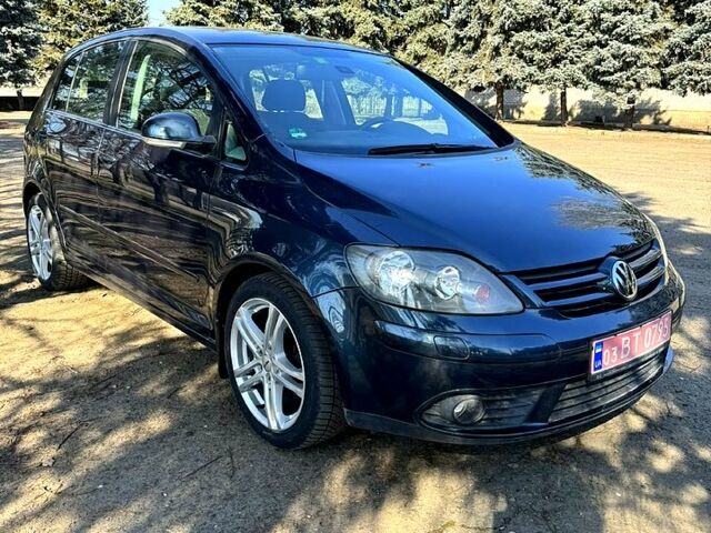 Фольксваген Гольф Плюс, объемом двигателя 1.6 л и пробегом 245 тыс. км за 5600 $, фото 1 на Automoto.ua