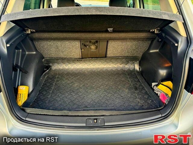 Фольксваген Golf Plus, об'ємом двигуна 1.6 л та пробігом 239 тис. км за 7000 $, фото 4 на Automoto.ua