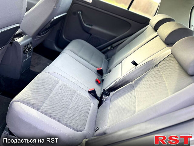 Фольксваген Гольф Плюс, объемом двигателя 1.6 л и пробегом 176 тыс. км за 6000 $, фото 7 на Automoto.ua