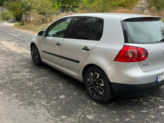 Серый Фольксваген Гольф Плюс, объемом двигателя 1.9 л и пробегом 255 тыс. км за 2900 $, фото 9 на Automoto.ua