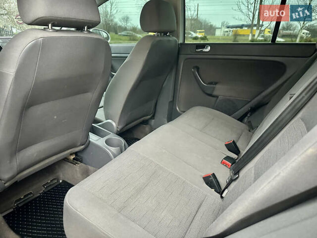 Сірий Фольксваген Golf Plus, об'ємом двигуна 1.4 л та пробігом 201 тис. км за 5100 $, фото 11 на Automoto.ua