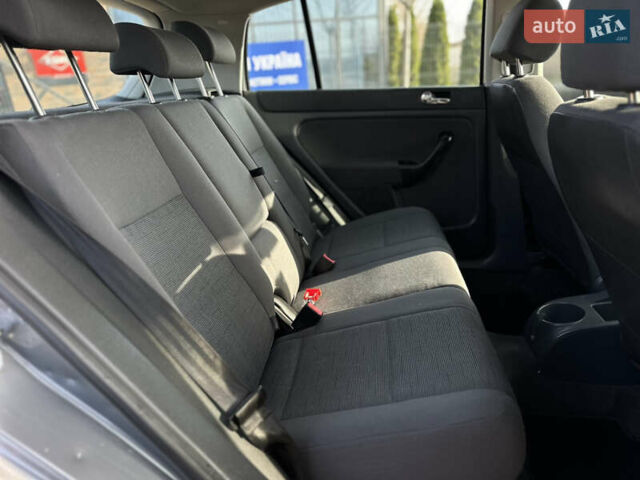 Серый Фольксваген Гольф Плюс, объемом двигателя 1.4 л и пробегом 208 тыс. км за 5500 $, фото 34 на Automoto.ua