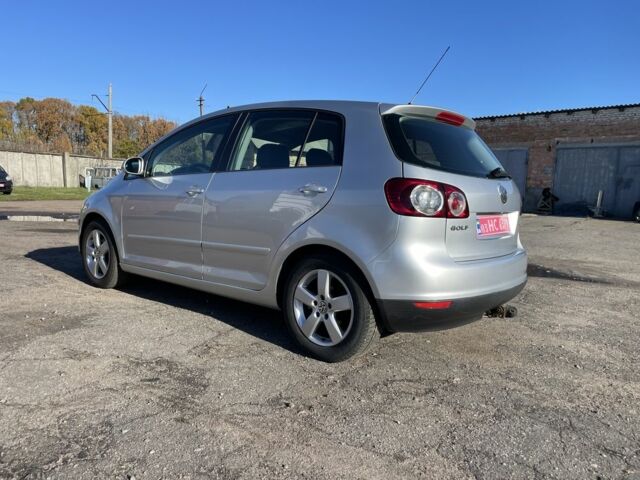 Серый Фольксваген Гольф Плюс, объемом двигателя 1.6 л и пробегом 218 тыс. км за 6300 $, фото 3 на Automoto.ua