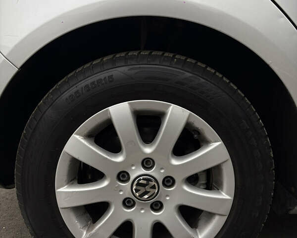 Серый Фольксваген Гольф Плюс, объемом двигателя 1.6 л и пробегом 170 тыс. км за 5999 $, фото 39 на Automoto.ua