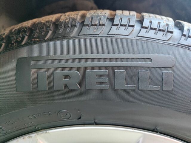 Фольксваген Golf Plus 2005 у Чернівцях на Automoto.ua Сірий Фольксваген Golf Plus, об'ємом двигуна 1.6 л та пробігом 185 тис. км за 5700 $, фото 9 на Automoto.ua