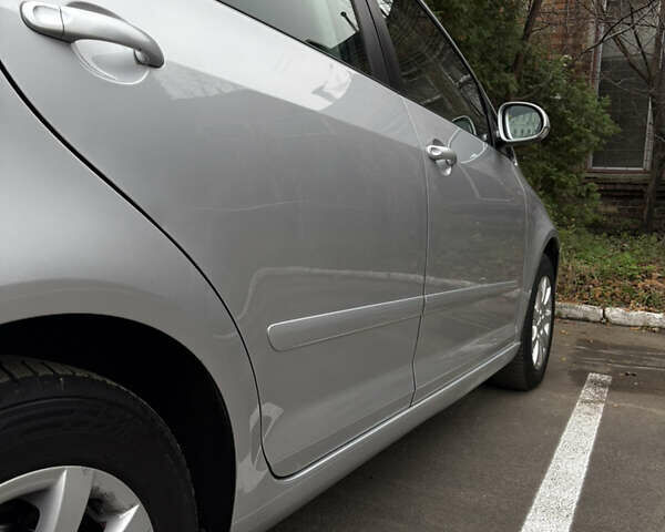 Серый Фольксваген Гольф Плюс, объемом двигателя 1.6 л и пробегом 170 тыс. км за 5999 $, фото 20 на Automoto.ua