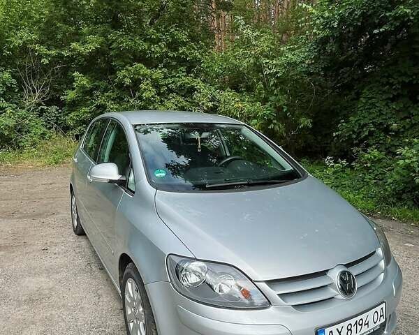 Сірий Фольксваген Golf Plus, об'ємом двигуна 1.6 л та пробігом 199 тис. км за 6500 $, фото 28 на Automoto.ua
