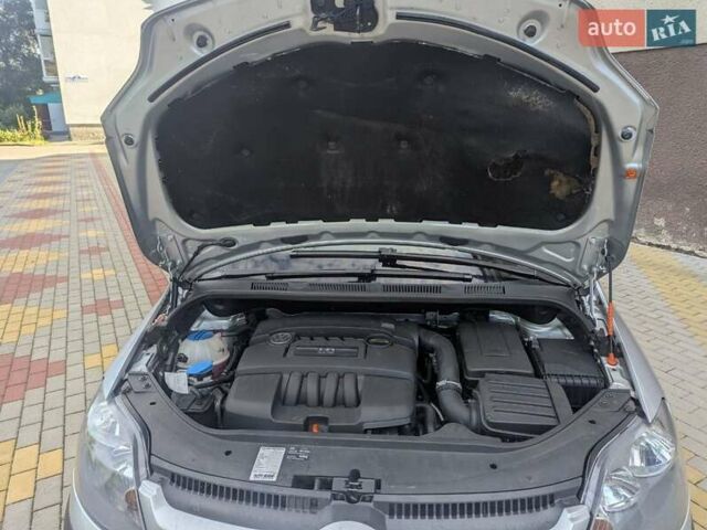 Сірий Фольксваген Golf Plus, об'ємом двигуна 1.6 л та пробігом 179 тис. км за 6395 $, фото 3 на Automoto.ua