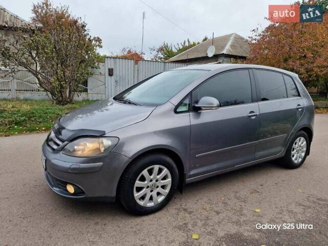 Сірий Фольксваген Golf Plus, об'ємом двигуна 2 л та пробігом 248 тис. км за 4700 $, фото 2 на Automoto.ua