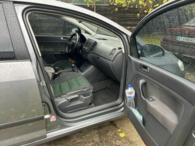 Сірий Фольксваген Golf Plus, об'ємом двигуна 1.6 л та пробігом 220 тис. км за 6500 $, фото 3 на Automoto.ua