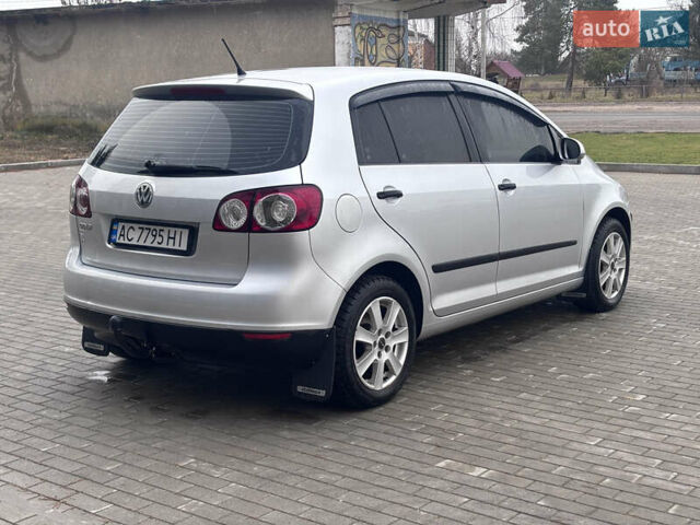 Сірий Фольксваген Golf Plus, об'ємом двигуна 1.39 л та пробігом 223 тис. км за 6000 $, фото 2 на Automoto.ua