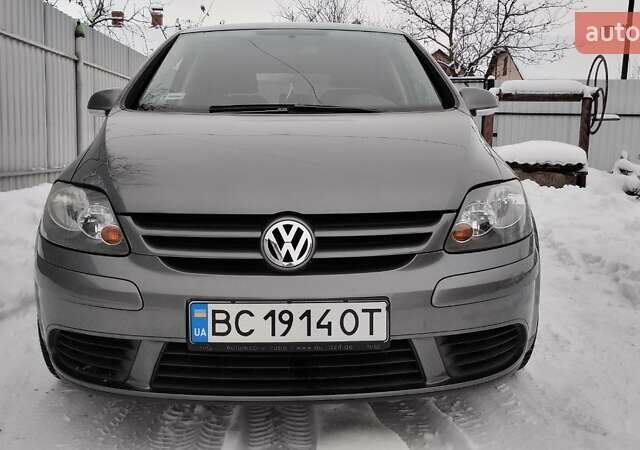 Сірий Фольксваген Golf Plus, об'ємом двигуна 1.6 л та пробігом 256 тис. км за 5600 $, фото 8 на Automoto.ua