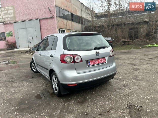 Серый Фольксваген Гольф Плюс, объемом двигателя 1.6 л и пробегом 180 тыс. км за 6200 $, фото 18 на Automoto.ua