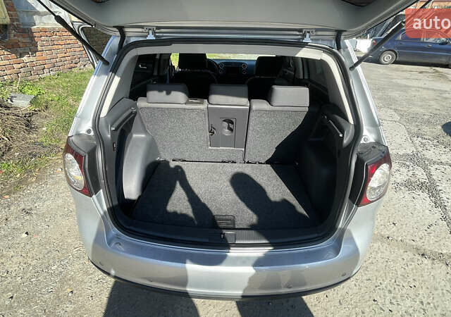 Сірий Фольксваген Golf Plus, об'ємом двигуна 1.6 л та пробігом 211 тис. км за 6500 $, фото 62 на Automoto.ua