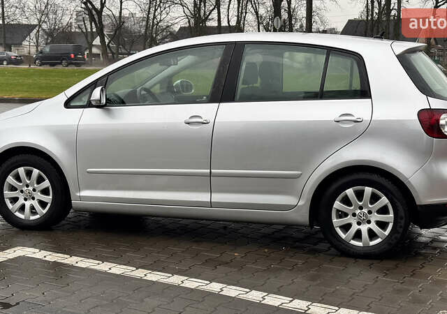 Сірий Фольксваген Golf Plus, об'ємом двигуна 1.6 л та пробігом 216 тис. км за 5850 $, фото 4 на Automoto.ua