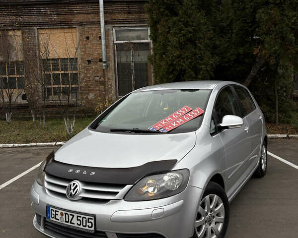 Серый Фольксваген Гольф Плюс, объемом двигателя 1.6 л и пробегом 170 тыс. км за 5999 $, фото 44 на Automoto.ua