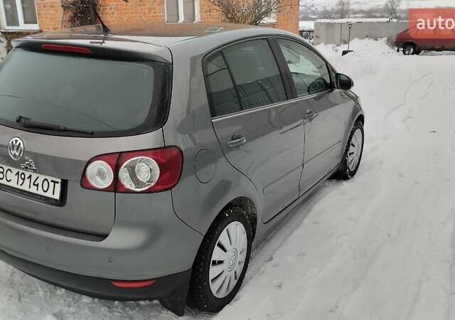 Сірий Фольксваген Golf Plus, об'ємом двигуна 1.6 л та пробігом 256 тис. км за 5600 $, фото 4 на Automoto.ua