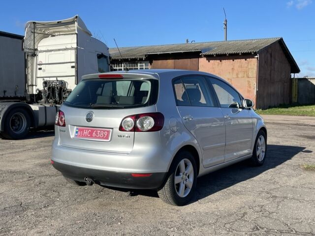 Серый Фольксваген Гольф Плюс, объемом двигателя 1.6 л и пробегом 218 тыс. км за 6300 $, фото 4 на Automoto.ua