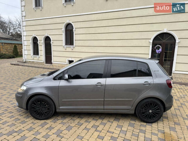Серый Фольксваген Гольф Плюс, объемом двигателя 1.6 л и пробегом 209 тыс. км за 5200 $, фото 10 на Automoto.ua