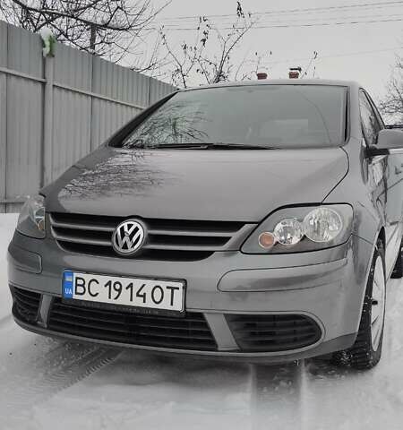 Сірий Фольксваген Golf Plus, об'ємом двигуна 1.6 л та пробігом 256 тис. км за 5600 $, фото 22 на Automoto.ua