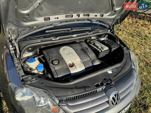Серый Фольксваген Гольф Плюс, объемом двигателя 1.6 л и пробегом 202 тыс. км за 5250 $, фото 14 на Automoto.ua