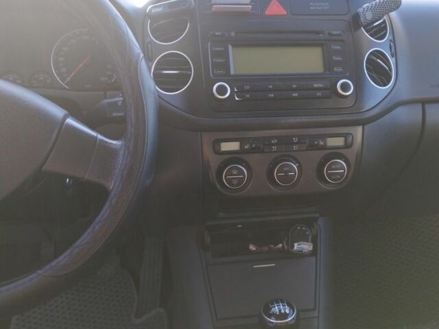 Фольксваген Гольф Плюс 2005 в Житомире на Automoto.ua Серый Фольксваген Гольф Плюс, объемом двигателя 1.6 л и пробегом 350 тыс. км за 5400 $, фото 8 на Automoto.ua