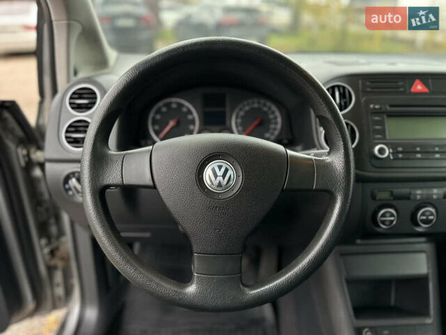 Серый Фольксваген Гольф Плюс, объемом двигателя 1.6 л и пробегом 211 тыс. км за 6600 $, фото 29 на Automoto.ua