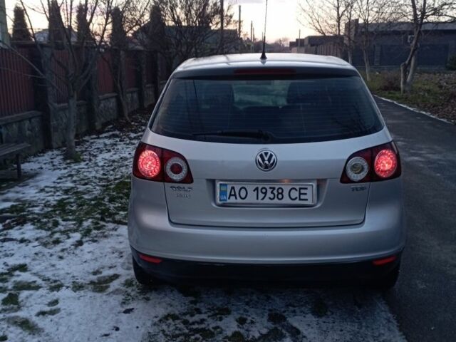 Серый Фольксваген Гольф Плюс, объемом двигателя 1.9 л и пробегом 300 тыс. км за 4700 $, фото 5 на Automoto.ua