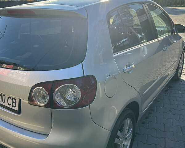 Серый Фольксваген Гольф Плюс, объемом двигателя 1.39 л и пробегом 238 тыс. км за 6000 $, фото 19 на Automoto.ua