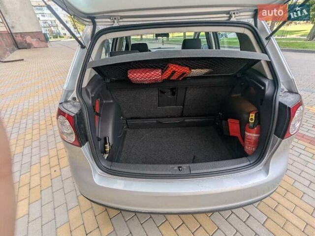 Сірий Фольксваген Golf Plus, об'ємом двигуна 1.6 л та пробігом 179 тис. км за 6395 $, фото 1 на Automoto.ua