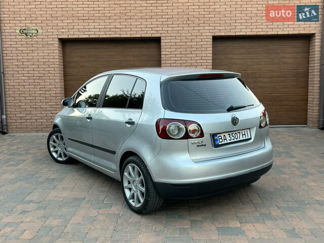 Сірий Фольксваген Golf Plus, об'ємом двигуна 1.6 л та пробігом 243 тис. км за 5200 $, фото 21 на Automoto.ua