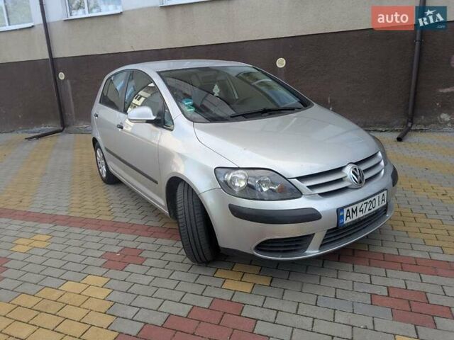 Сірий Фольксваген Golf Plus, об'ємом двигуна 1.6 л та пробігом 179 тис. км за 6395 $, фото 4 на Automoto.ua