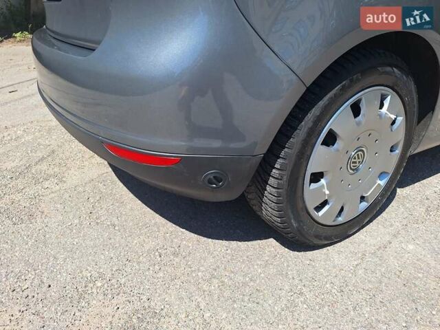 Серый Фольксваген Гольф Плюс, объемом двигателя 1.4 л и пробегом 268 тыс. км за 5850 $, фото 13 на Automoto.ua