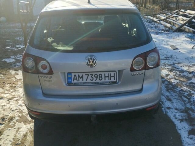 Фольксваген Гольф Плюс 2005 в Житомире на Automoto.ua Серый Фольксваген Гольф Плюс, объемом двигателя 1.6 л и пробегом 350 тыс. км за 5400 $, фото 1 на Automoto.ua
