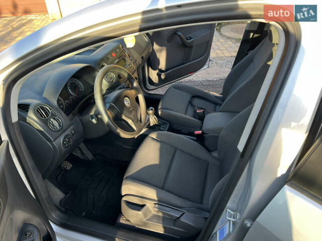 Сірий Фольксваген Golf Plus, об'ємом двигуна 1.6 л та пробігом 204 тис. км за 5399 $, фото 21 на Automoto.ua