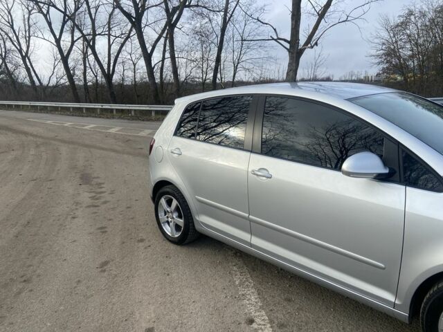 Серый Фольксваген Гольф Плюс, объемом двигателя 2 л и пробегом 269 тыс. км за 6900 $, фото 2 на Automoto.ua