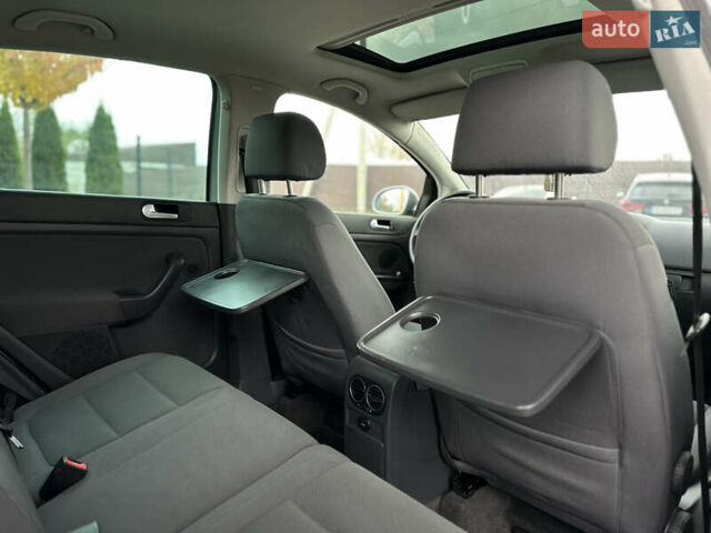 Серый Фольксваген Гольф Плюс, объемом двигателя 1.6 л и пробегом 211 тыс. км за 6600 $, фото 48 на Automoto.ua