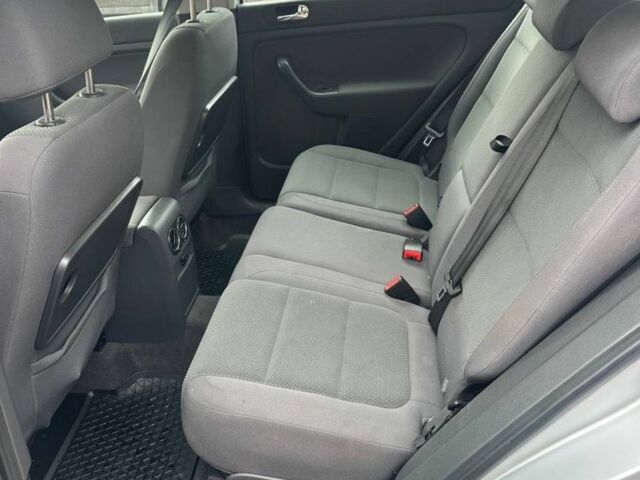 Фольксваген Гольф Плюс 2005 в Виннице на Automoto.ua Серый Фольксваген Гольф Плюс, объемом двигателя 1.6 л и пробегом 250 тыс. км за 5300 $, фото 7 на Automoto.ua