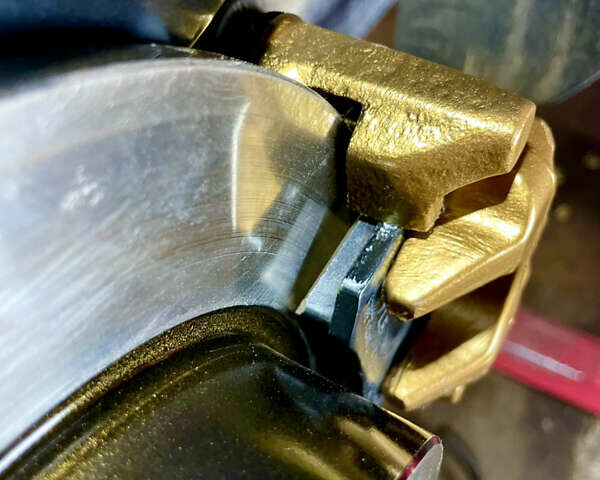 Сірий Фольксваген Golf Plus, об'ємом двигуна 1.6 л та пробігом 211 тис. км за 6500 $, фото 24 на Automoto.ua