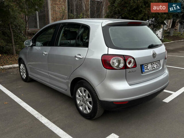 Серый Фольксваген Гольф Плюс, объемом двигателя 1.6 л и пробегом 170 тыс. км за 5999 $, фото 14 на Automoto.ua