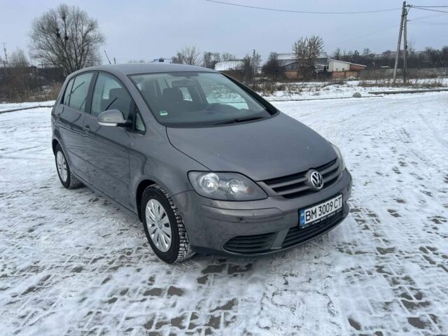Серый Фольксваген Гольф Плюс, объемом двигателя 1.6 л и пробегом 215 тыс. км за 5700 $, фото 1 на Automoto.ua
