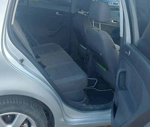 Сірий Фольксваген Golf Plus, об'ємом двигуна 1.6 л та пробігом 198 тис. км за 7000 $, фото 16 на Automoto.ua