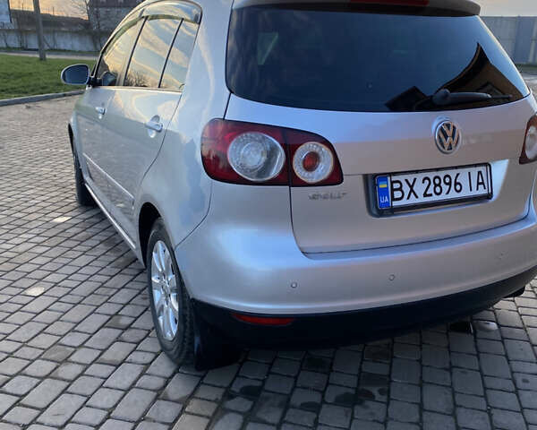 Серый Фольксваген Гольф Плюс, объемом двигателя 1.6 л и пробегом 268 тыс. км за 4900 $, фото 14 на Automoto.ua