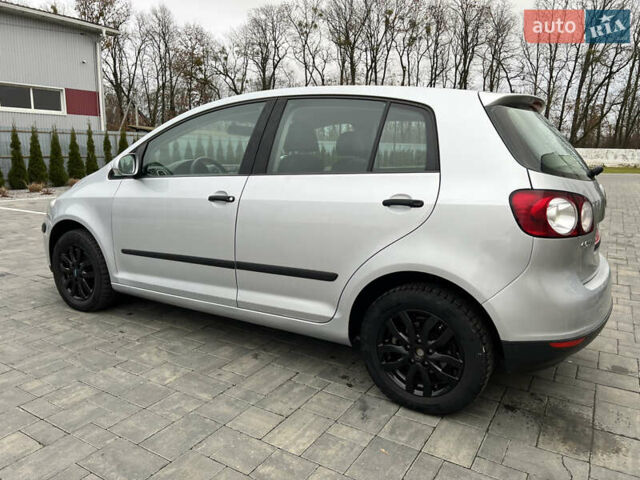 Серый Фольксваген Гольф Плюс, объемом двигателя 1.4 л и пробегом 251 тыс. км за 5150 $, фото 11 на Automoto.ua