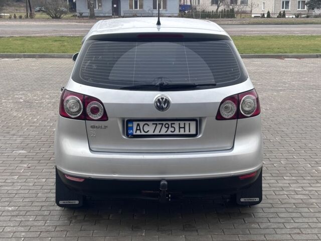 Серый Фольксваген Гольф Плюс, объемом двигателя 1.4 л и пробегом 225 тыс. км за 6000 $, фото 3 на Automoto.ua