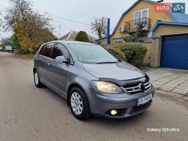 Сірий Фольксваген Golf Plus, об'ємом двигуна 2 л та пробігом 248 тис. км за 4700 $, фото 3 на Automoto.ua