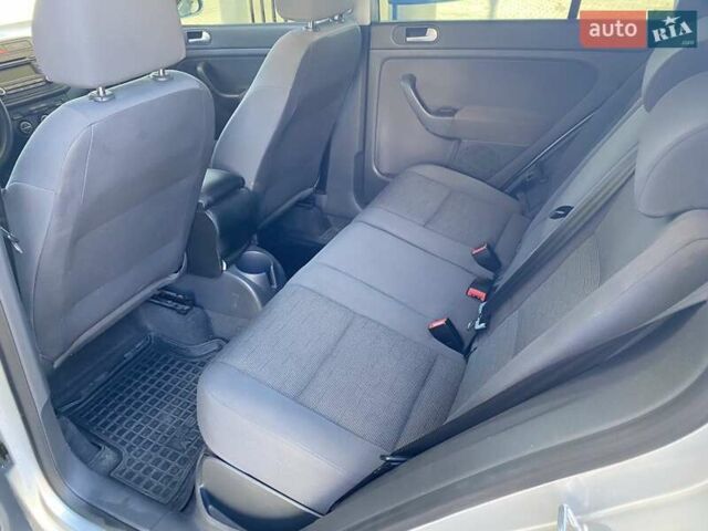 Серый Фольксваген Гольф Плюс, объемом двигателя 1.6 л и пробегом 183 тыс. км за 6999 $, фото 22 на Automoto.ua