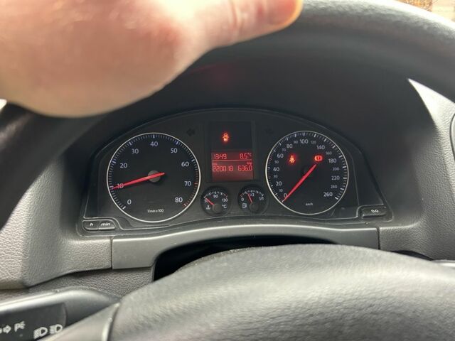 Сірий Фольксваген Golf Plus, об'ємом двигуна 1.6 л та пробігом 220 тис. км за 6500 $, фото 7 на Automoto.ua